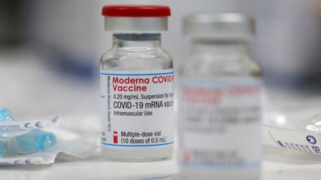 США изучают связь редкого заболевания сердца с прививкой вакциной Moderna