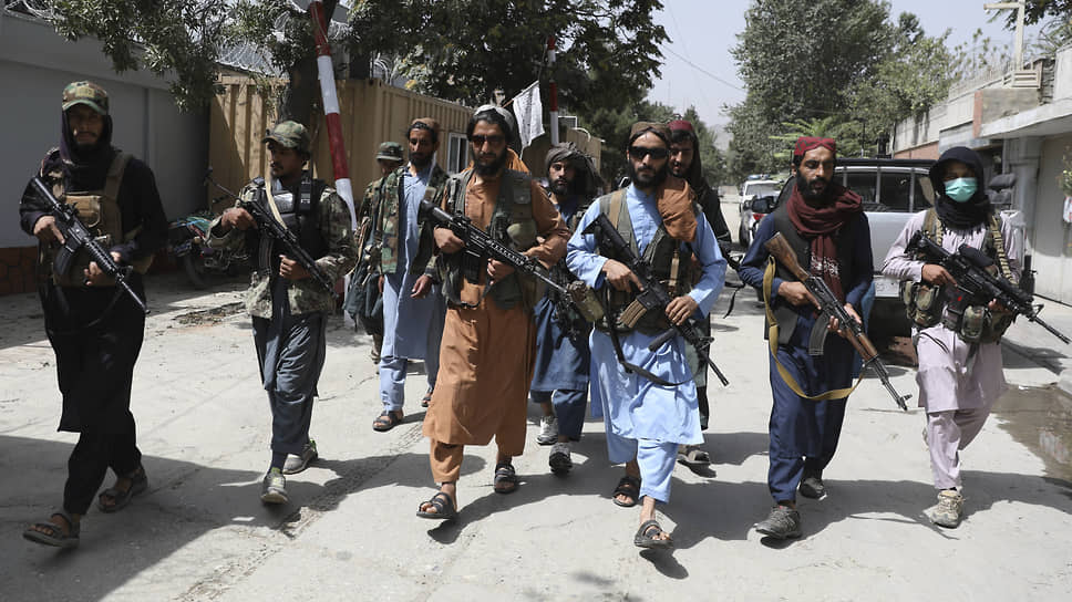 Кого талибы расстреливают в первую очередь? 
