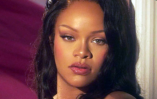 Співачка була вдома: будинок Ріанни в Беверлі-Гіллз обстріляли, – ЗМІ