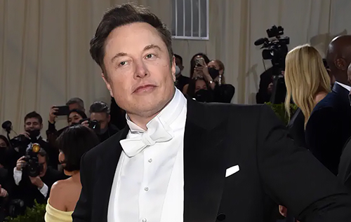 Ілон Маск втратив статус трильйонера через падіння акцій SpaceX