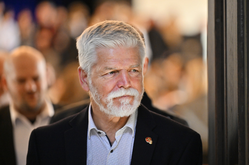 Президент Чехії закликав урядовців узгоджувати публічні заяви щодо зовнішньої політики