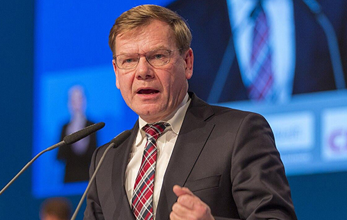 Глава МЗС Німеччини вимагає від Угорщини припинити блокування кредиту для України