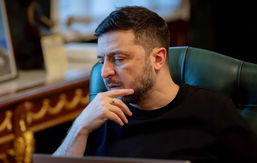 Зеленський після розмови з Макроном анонсував підготовку до G7 у Франції
