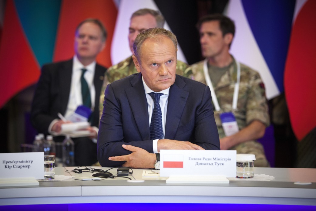 Туск: Ніхто з нас не має тиснути на Зеленського щодо територіальних поступок