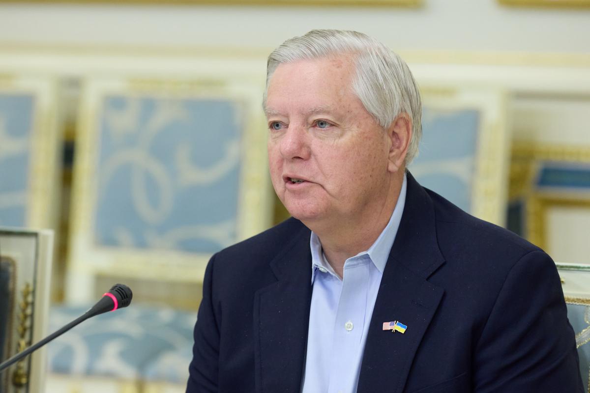 Путін має заплатити вищу ціну за бажання продовжувати війну, – сенатор Грем