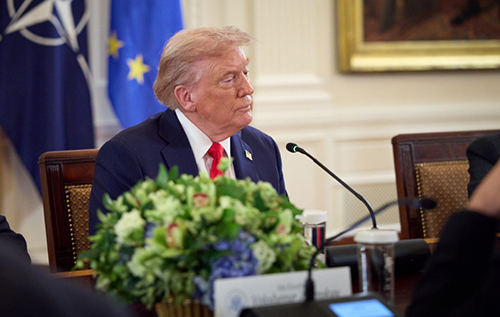 Трампу час відмовитися від переговорів і допомогти Україні перемогти, - The Telegraph
