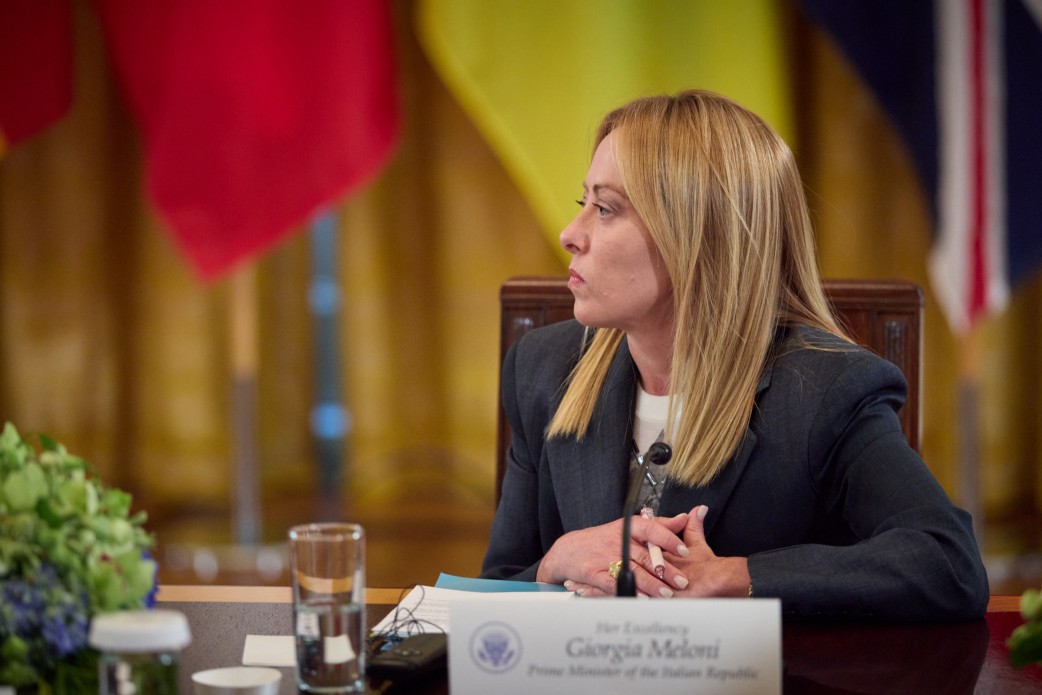 Трамп і Рютте тиснуть на Мелоні, щоб Італія приєдналася до закупівлі зброї для України, – La Stampa