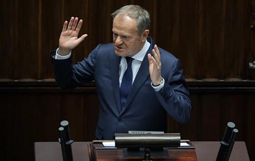 Туск: Виконавцями підриву залізниці вважають двох українців, які співпрацюють з РФ Туск: Виконавцями підриву залізниці вважають двох українців, які співпрацюють з РФ