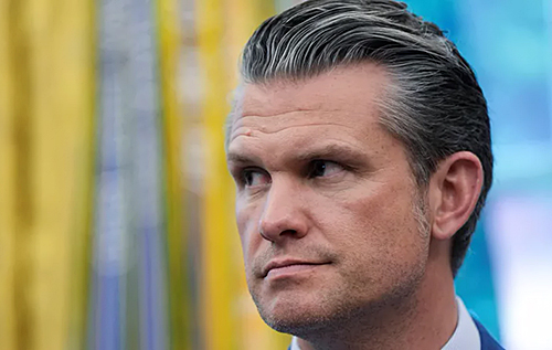 «Хвалькуваті донесення»: у Білому домі бояться, що Гегсет вводить в оману Трампа історіями про успіхи США у війні проти Ірану — WP