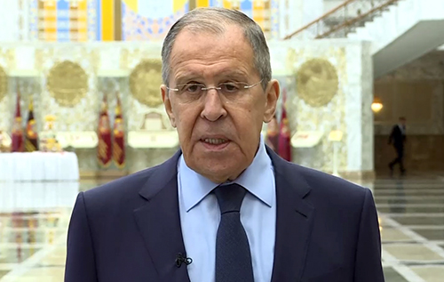 Лавров заявив, що Путін зустрінеться лише з "легітимним підписантом від Києва"
