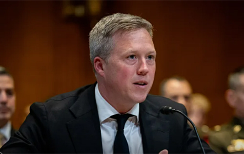 Міністр Сухопутних військ США подав у відставку через конфлікт з Гегсетом — WSJ