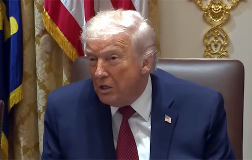 "Я не даю їм нічого": Трамп заявив, що США не витрачають кошти на Україну, а заробляють на продажу зброї