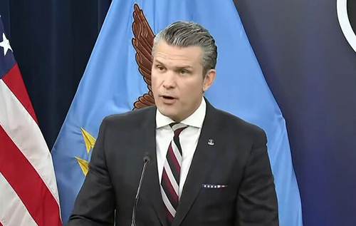 Вперше з часів Другої світової: Гегсет підтвердив, що субмарина США потопила торпедою військовий корабель Ірану Вперше з часів Другої світової: Гегсет підтвердив, що субмарина США потопила торпедою військовий корабель Ірану