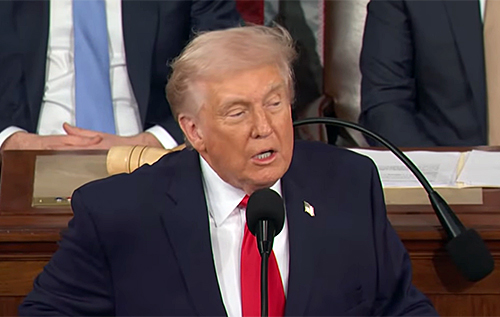 Трамп пообіцяв американцям по $1000 до пенсійних заощаджень