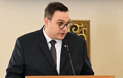 Глава МЗС Чехії застеріг від "Мюнхена-2" на тлі публікації нового "мирного плану" США