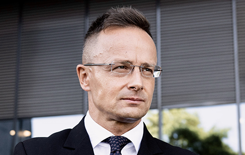 Глава МЗС Угорщини закликав ЄС припинити фінансувати Україну через корупцію