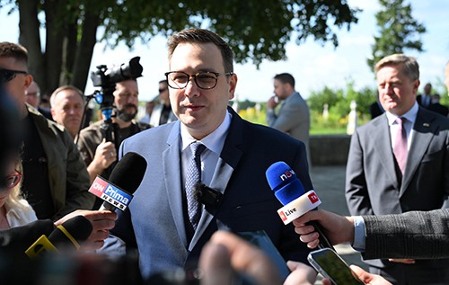 Глава МЗС Чехії прибув з візитом в Україну