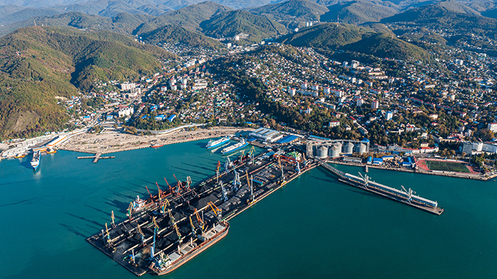 Російський порт Туапсе зупинив експорт пального після ударів дронів, – Reuters