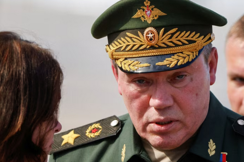 Герасимов оголосив про захоплення Куп’янська-Вузлового, до якого російська армія навіть не підійшла Герасимов оголосив про захоплення Куп’янська-Вузлового, до якого російська армія навіть не підійшла