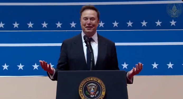 "Слинявий імбецил": Маск грубо звернувся до Сікорського через суперечку про Starlink