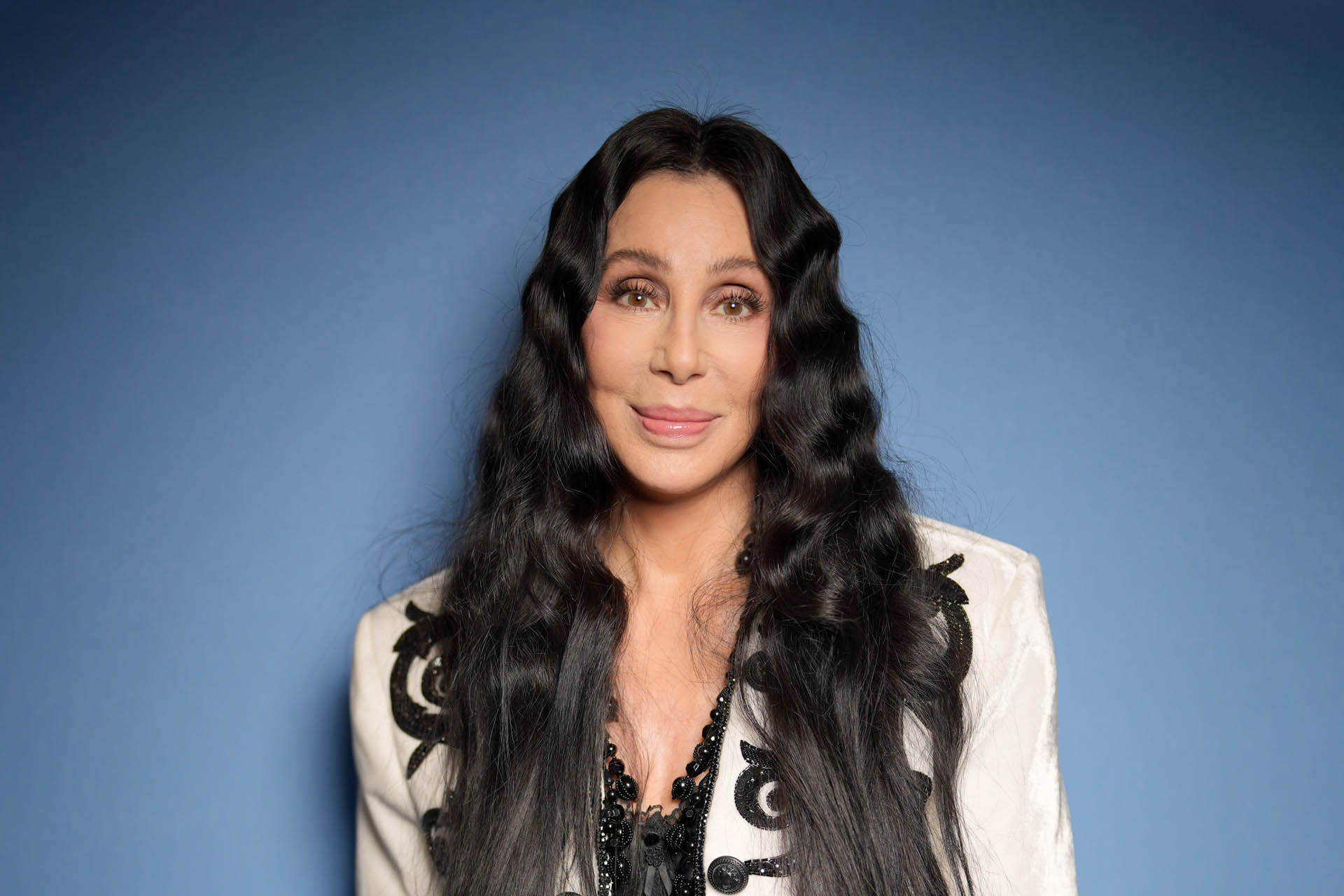 79-річна Шер планує весілля з молодшим на 40 років коханим – ЗМІ