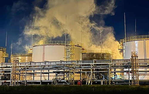 СБУ атакувала нафтопереробний завод у Краснодарському краї Росії, – джерела