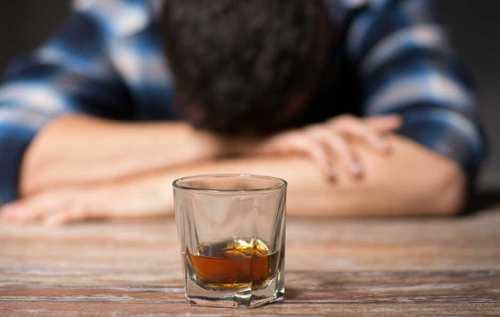 Сколько алкоголя можно пить без вреда для здоровья, рассказал нарколог