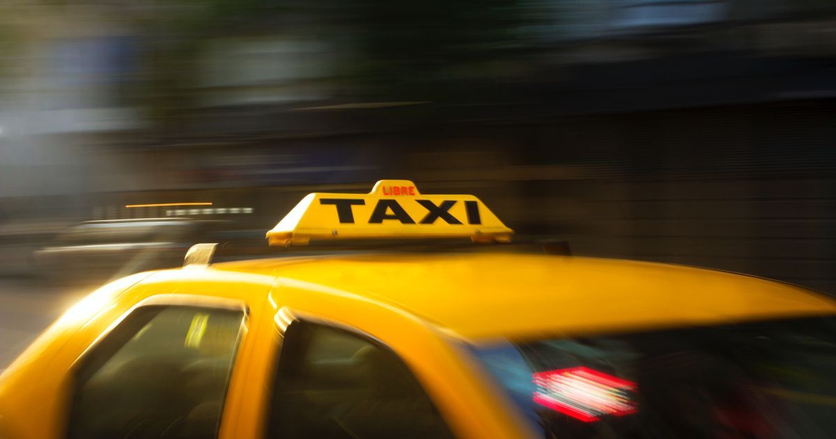 Антимонопольний комітет України перевірить зростання цін на таксі під час локдауна в Києві