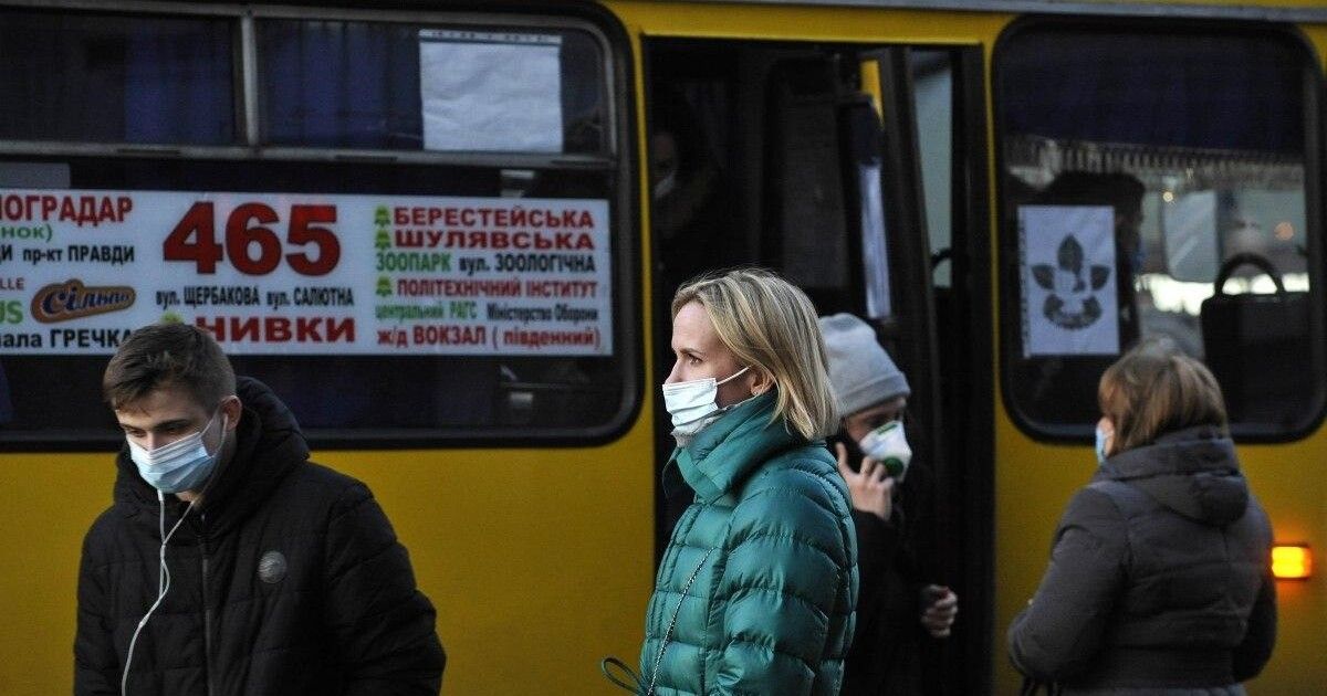В Україні виявлено понад 23 тисячі нових хворих на коронавірус за добу, померли 720 людей