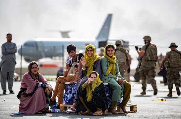 Таліби звинуватили Захід в евакуації фахівців з Афганістану, назвавши поведінку США "нелюдською"