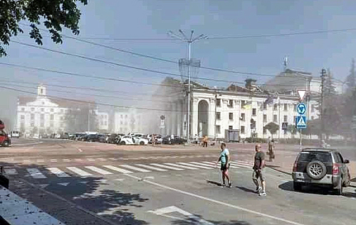 Ворог вдарив по центру Чернігова: є загиблі та поранені