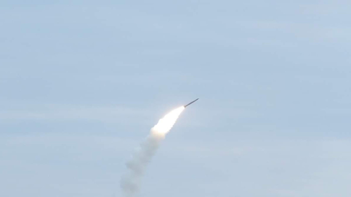 У небі над Київщиною збили ворожу ракету