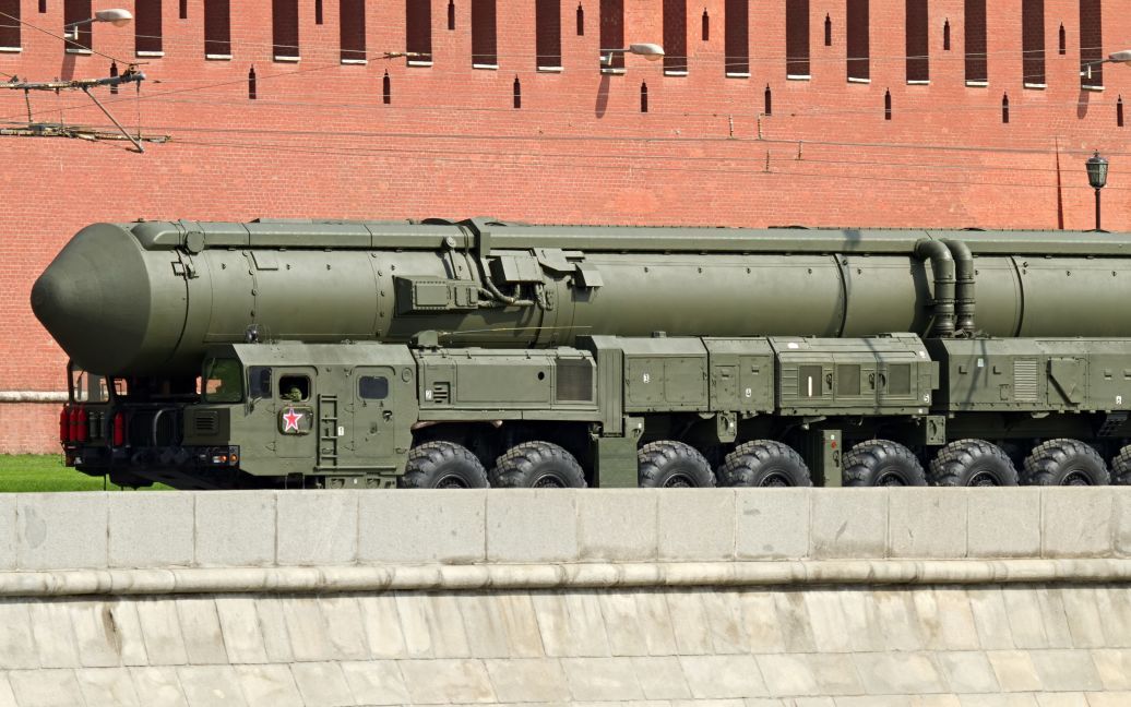Росія намагається знову відкинути загрозу ядерної війни – Bloomberg