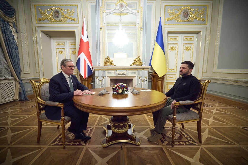 Останній візит на посаді прем'єра Британії. Сьогодні у Київ приїде Кір Стармер