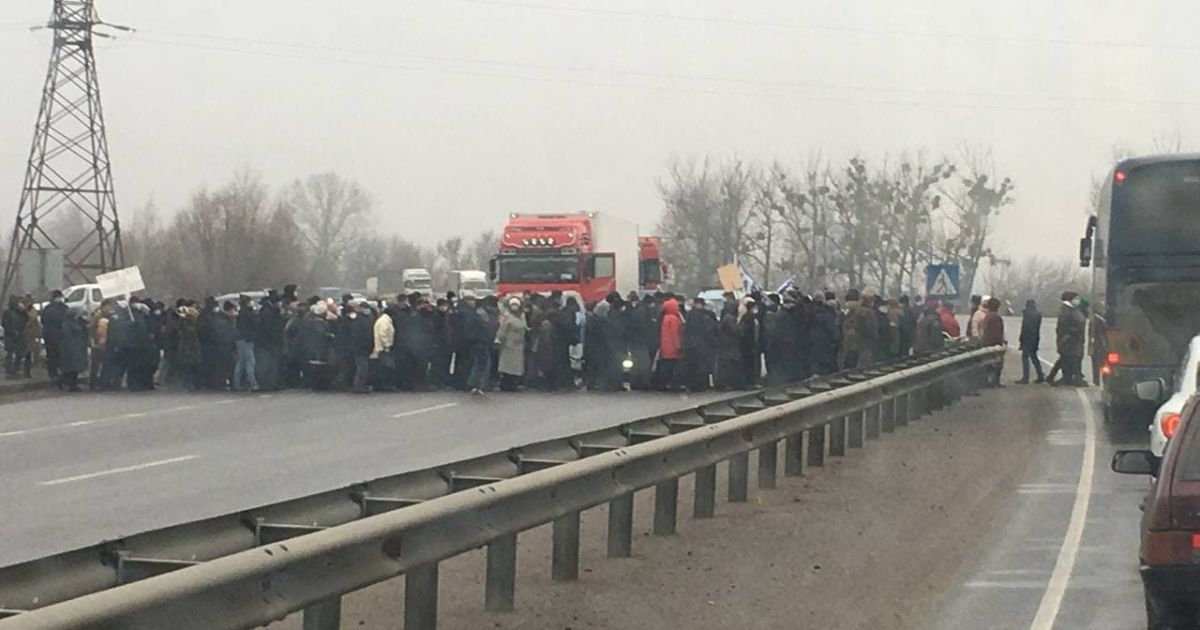 У Полтавській області люди перекрили трасу Київ-Харків через необґрунтовані нарахування за газ