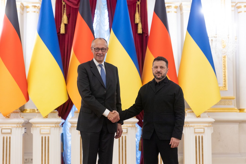 Україна та Німеччина підписали 15 угод на 8,5 мільярдів євро, - Зеленський Україна та Німеччина підписали 15 угод на 8,5 мільярдів євро, - Зеленський