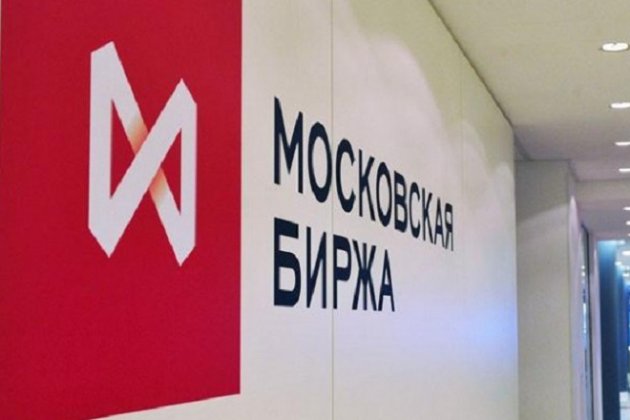 Московська біржа призупинила торги валютою
