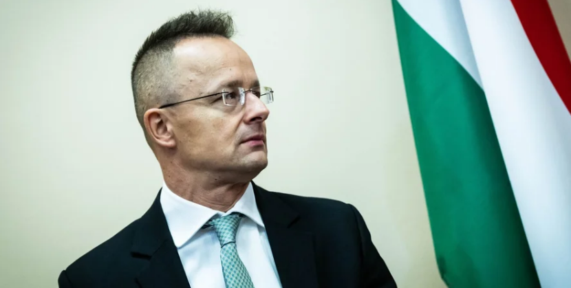 Очільнику МЗС Угорщини надійшли погрози смертю, які були написані українською – ЗМІ