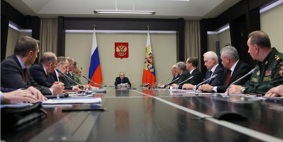 "Є певна група людей у Кремлі". Політолог пояснив, кому вигідна катастрофа Іл-76 і як пов’язаний обмін військовополоненими з переговорами 