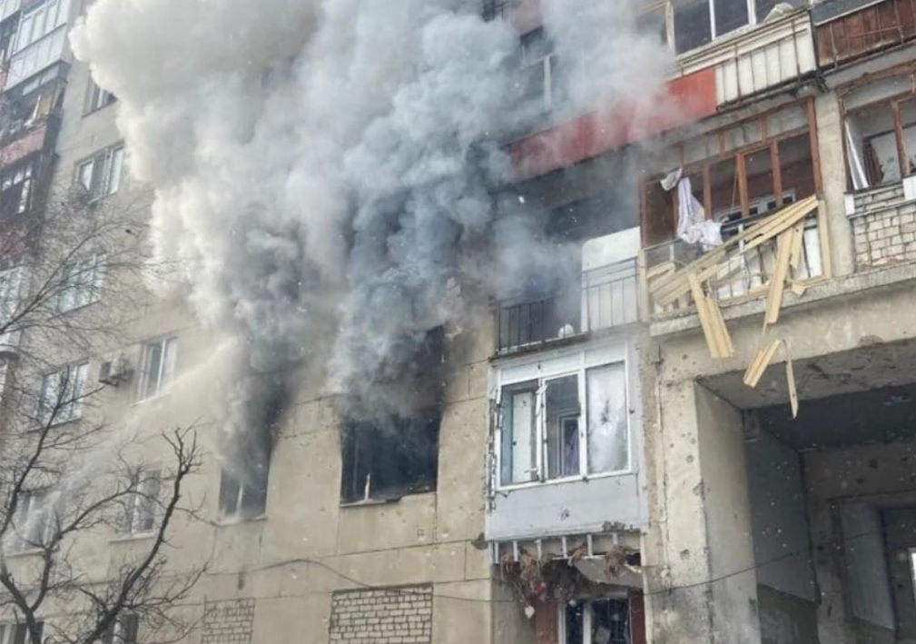 Обстріли Сєвєродонецька настільки масштабні, що не вистачає рятувальників – голова Луганської ОДА