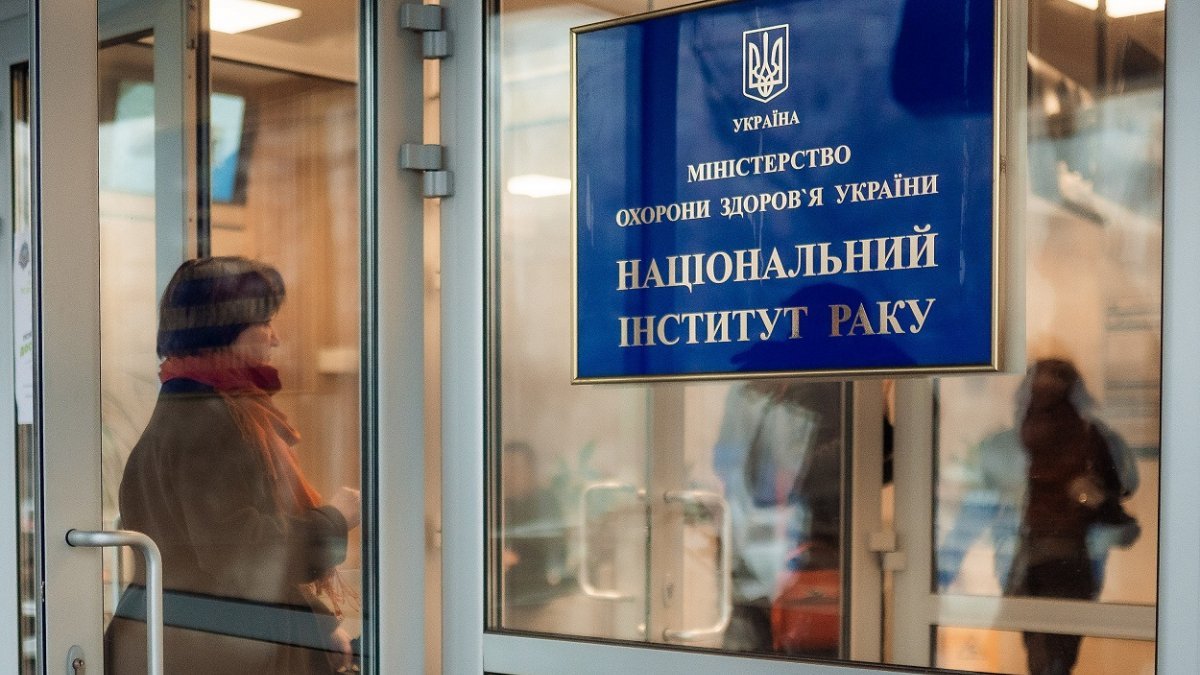 У Києві на очах у пацієнтів було скоєно напад на заступника головлікаря Національного інститутут раку