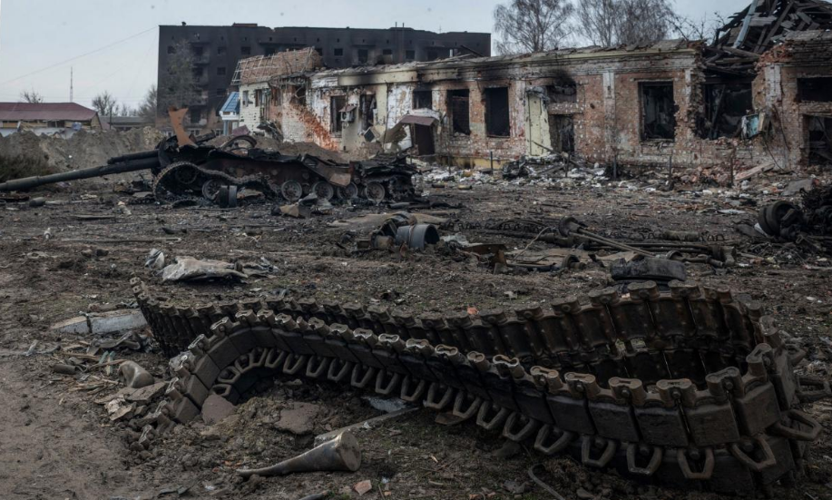 Тіла окупантів звозять КамАЗами: Гайдай розповів про ситуацію на Луганщині. ВІДЕО