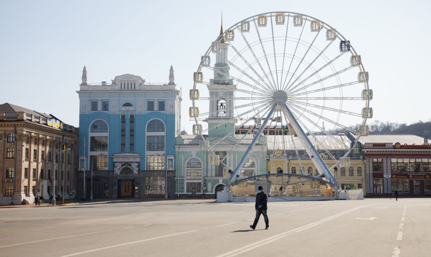 Окружний адміністративний суд скасував пішохідну зону на Контрактовій площі в Києві