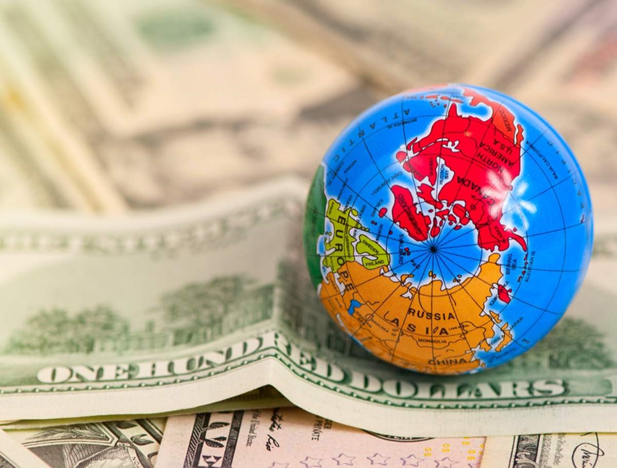Амелин: Мировая финансовая система становится похожей на большой пузырь