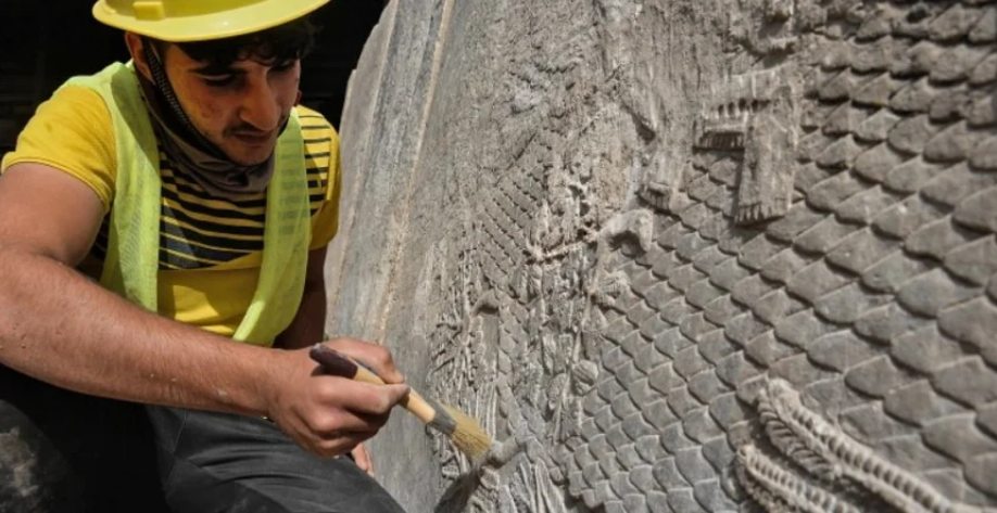 В Іраку знайшли кам’яні ассірійські барельєфи віком 2700 років