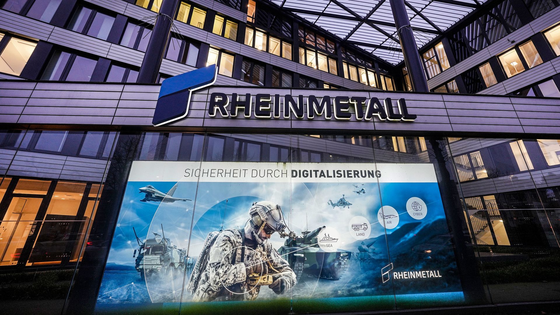 Понад 20 перехоплювачів у контейнері: Rheinmetall представив нову систему ППО проти дронів Понад 20 перехоплювачів у контейнері: Rheinmetall представив нову систему ППО проти дронів