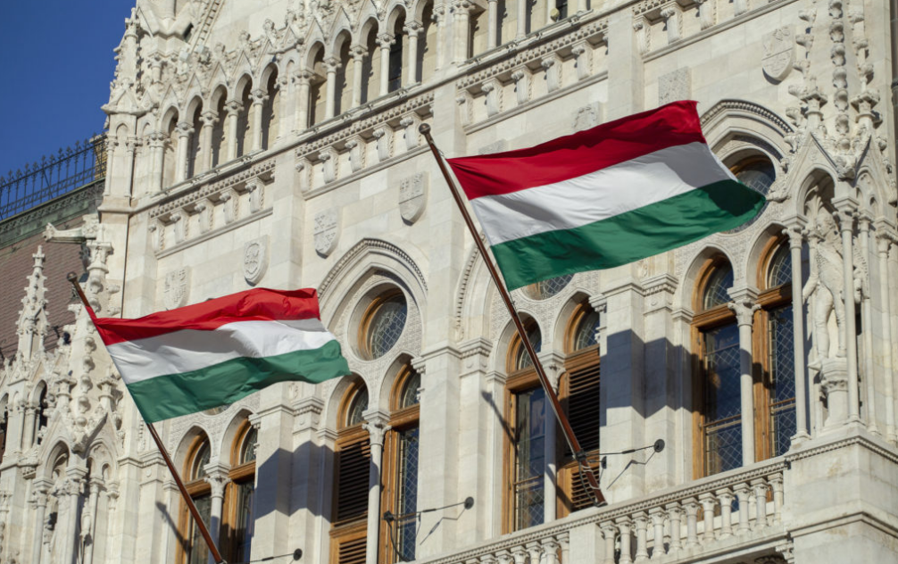 Шантажують заради фінансування від ЄС. Угорщина заблокувала план ЄС щодо пакету допомоги Україні на 18 млрд євро