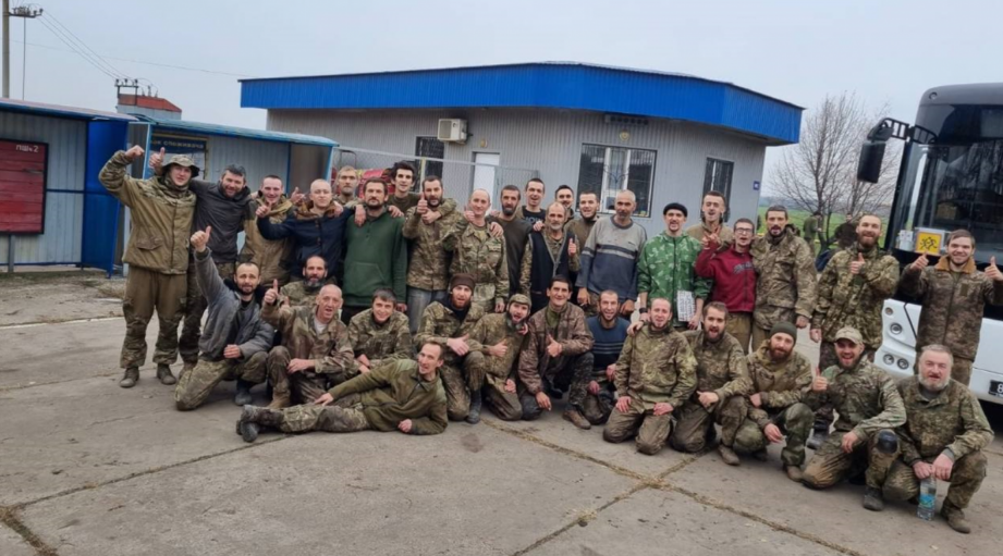 Україна повернула з полону ще 45 військовослужбовців. ФОТО, ВІДЕО