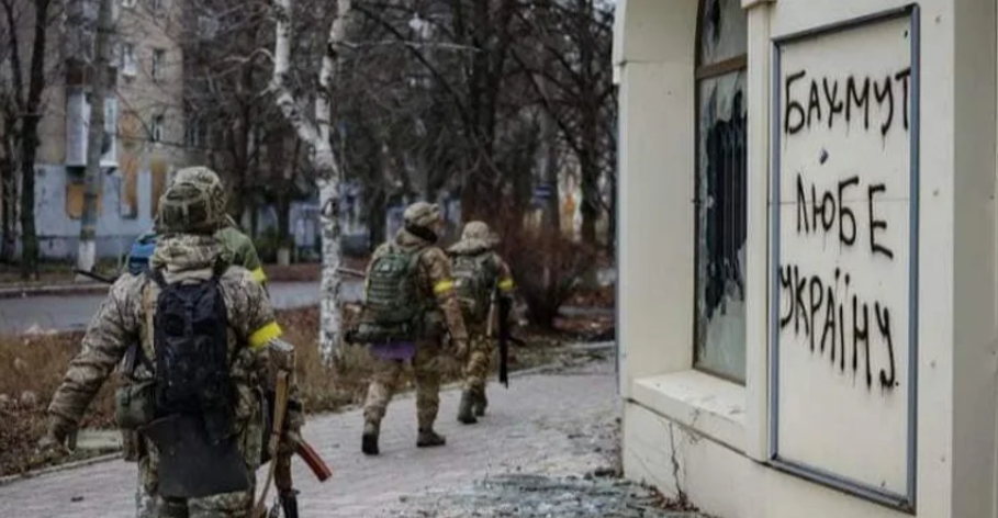 У найманців Вагнера та мобілізованих із РФ виникнуть проблеми з вуличними боями в Бахмуті – британська розвідка