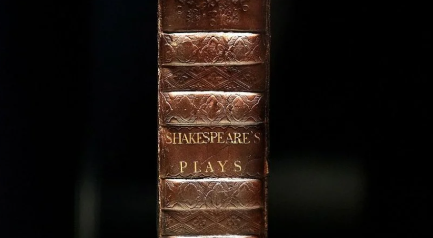 Рекорд для літератури. Першу збірку п'єс Шекспіра продали на аукціоні за $ 10 млн. ФОТО